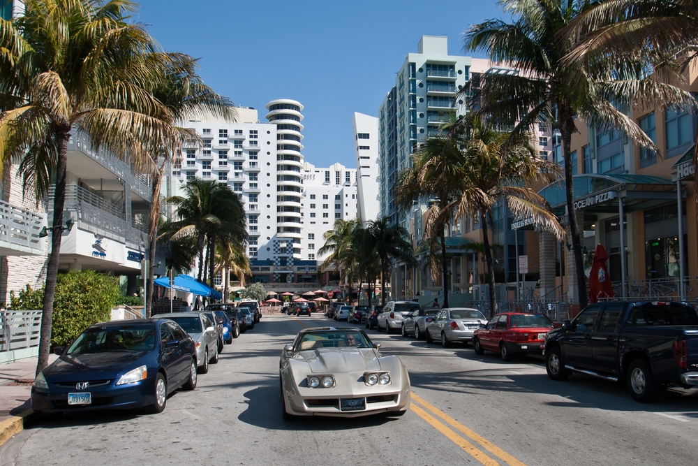 miami_ocean_drive_south_beach_art_deco_airport_MIA_07