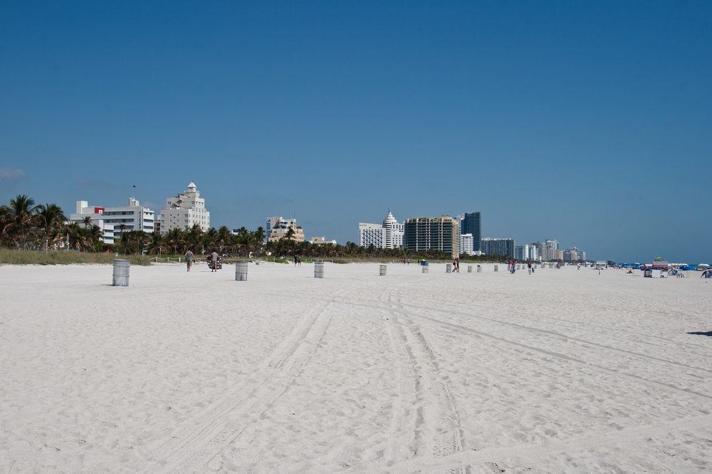 miami_ocean_drive_south_beach_art_deco_airport_MIA_09