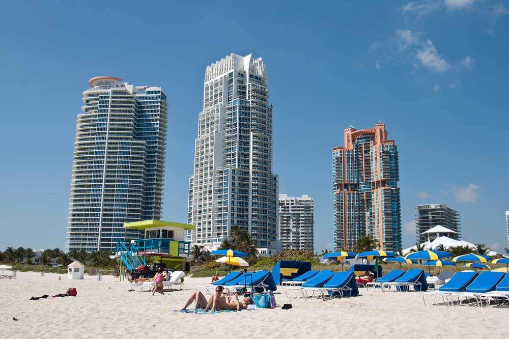 miami_ocean_drive_south_beach_art_deco_airport_MIA_13