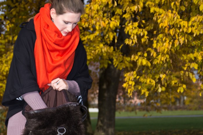 The Girl In The Red Scarf-1-2