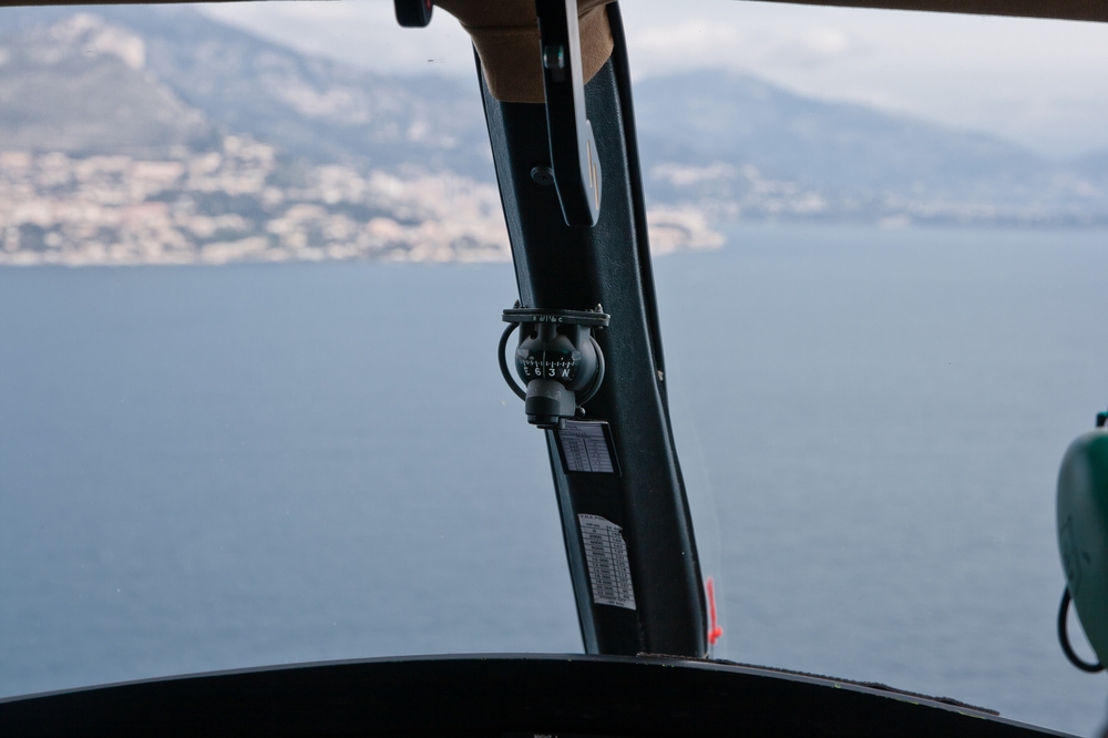Helicopter_Nizza_Monaco_Cote_d_azur_Fashionblog_Modeblog_Muenchen_02