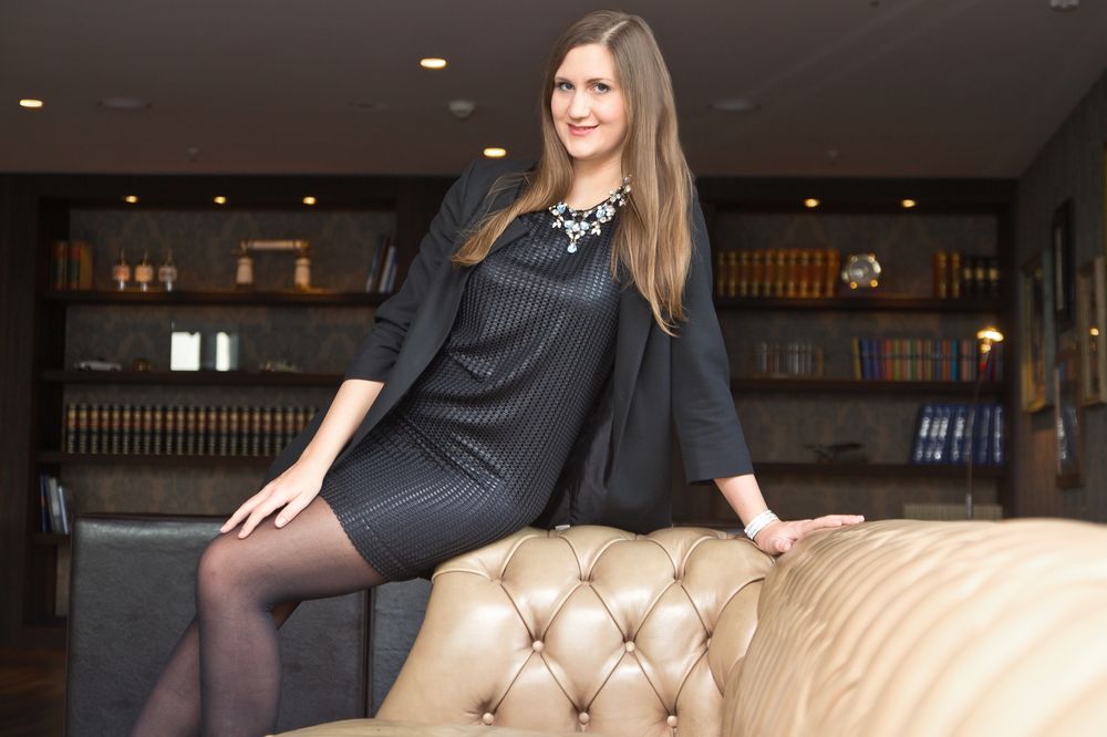 motel_one_muenchen_ana_alcazar_kleid_outfit_08