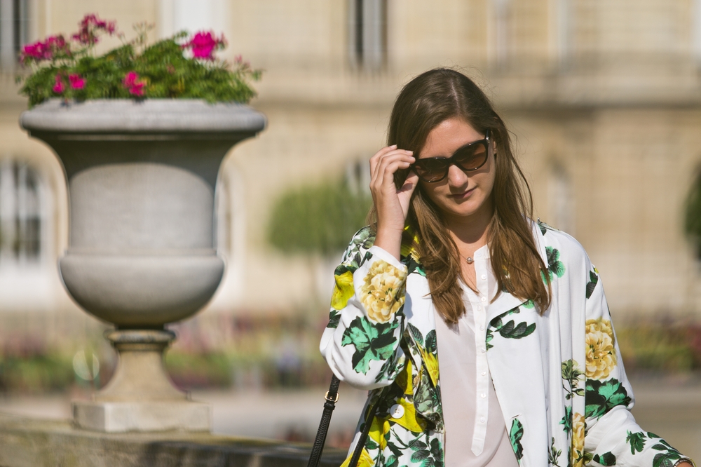 Paris_Jardin_Luxembourg_Senat_Outfit_Fashion_Week_13