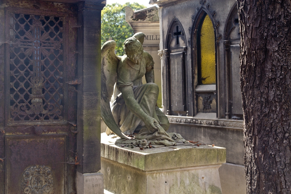 Paris_Parc-des-Buttes-Chaumont_Pere-Lachaise_11