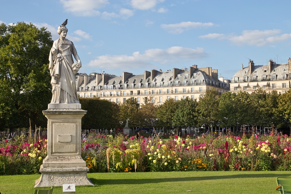 Paris_Parc-des-Buttes-Chaumont_Pere-Lachaise_18