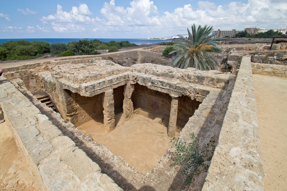 zypern_paphos_coral-bay_tombs-of-the-kings_18