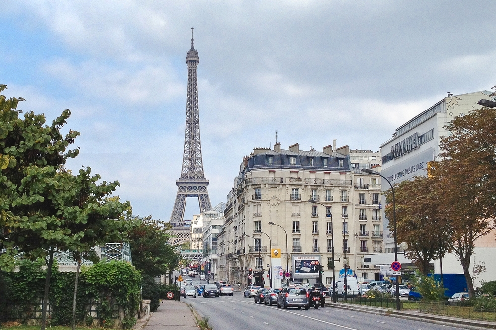 paris_hotel_platine_colonnes_de_buren_louvre_eiffelturm_galerien_01