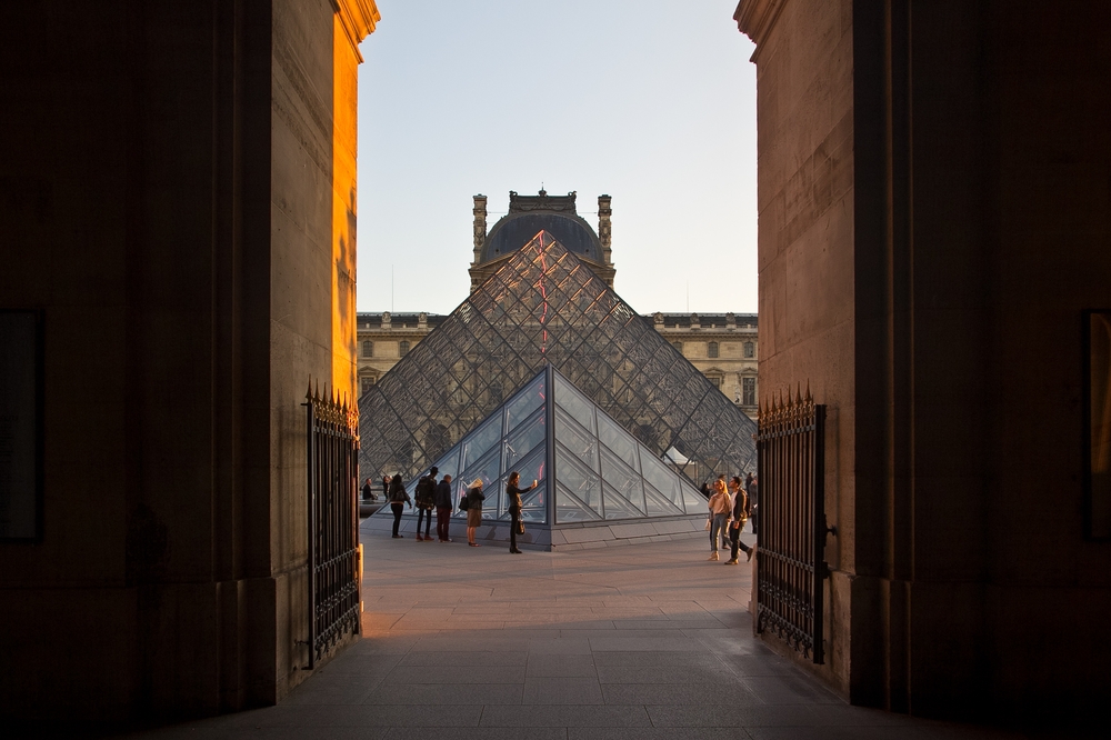 paris_hotel_platine_colonnes_de_buren_louvre_eiffelturm_galerien_21