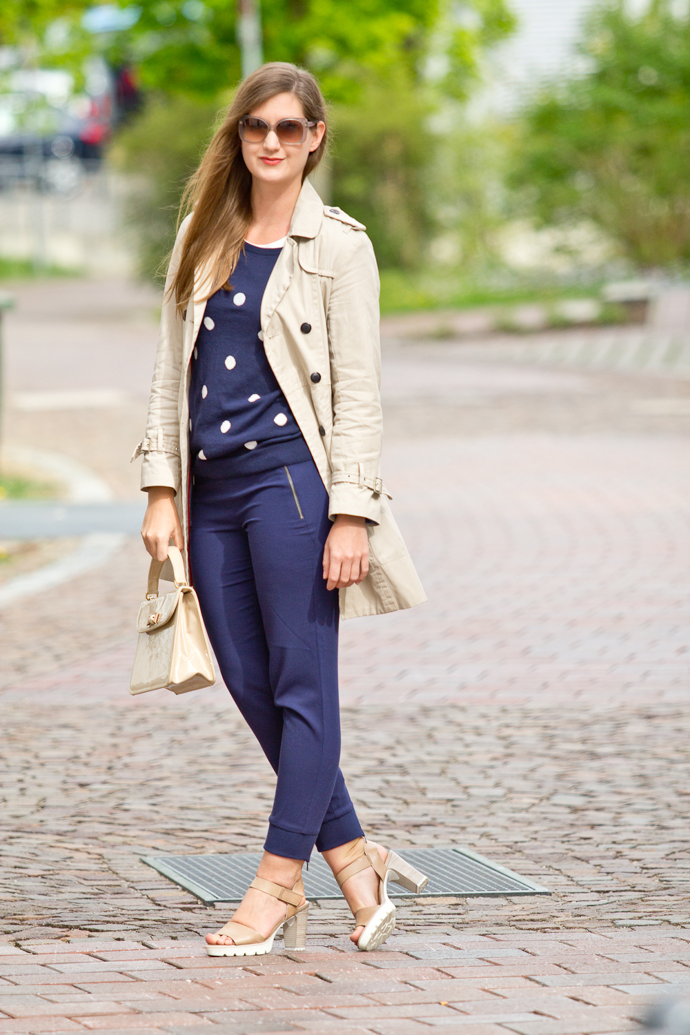 outfit_frueling_dunkel_blau_trench_coat_tamaris_primark_marc_jacobs_palino_more_more_01