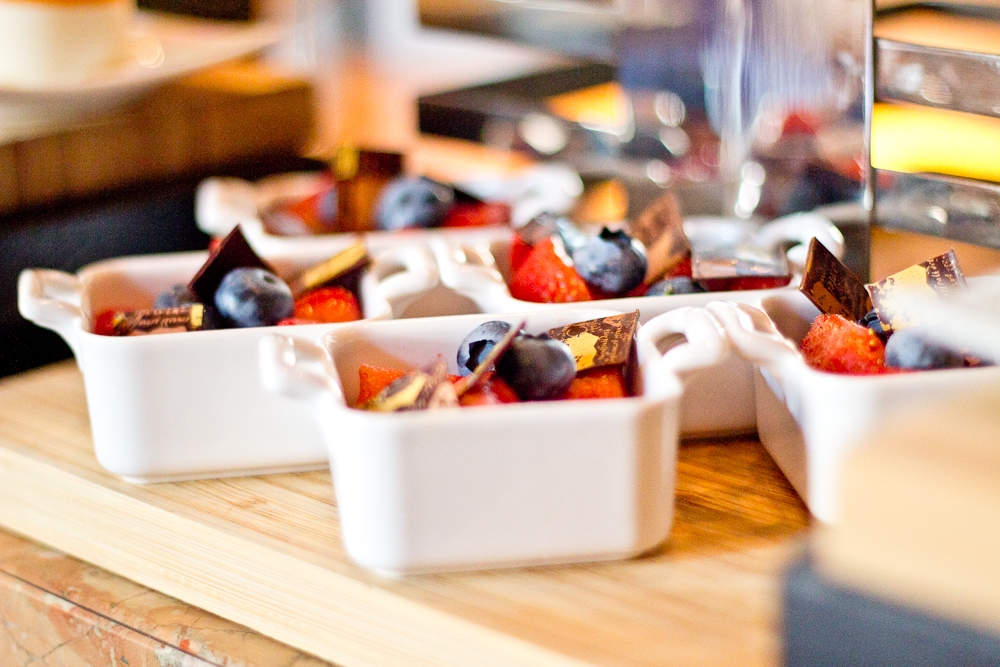 sofitel_munich_bayerpost_veuve_clicquot_ring_for_champagne_hotel_muenchen_13