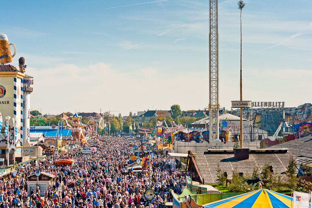 wiesn_oktoberfest_muenchen_2015_dirndl_diana_sinnig_designer_bavaria_soliver_alpenfluestern_10