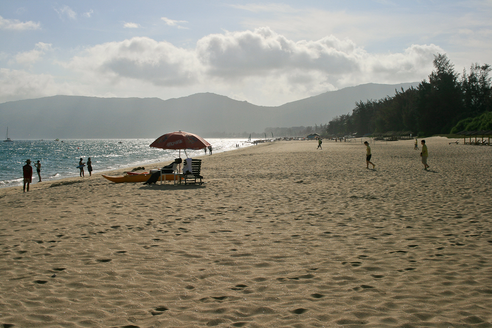 hainan_china_reisetagebuch_reiseblog_sanya_yalong_bay_dadonghai_bus_strand_hotel_04