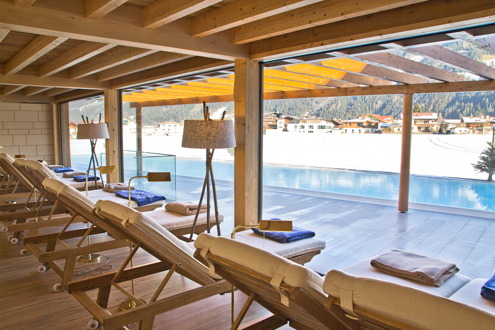 oesterreich_winter_wochenende_ski_rodeln_tirol_hainzenberg_gerloss_zell_ziller_arena_touareg_vw_offroad_mietwagen_hotel_theresa_05