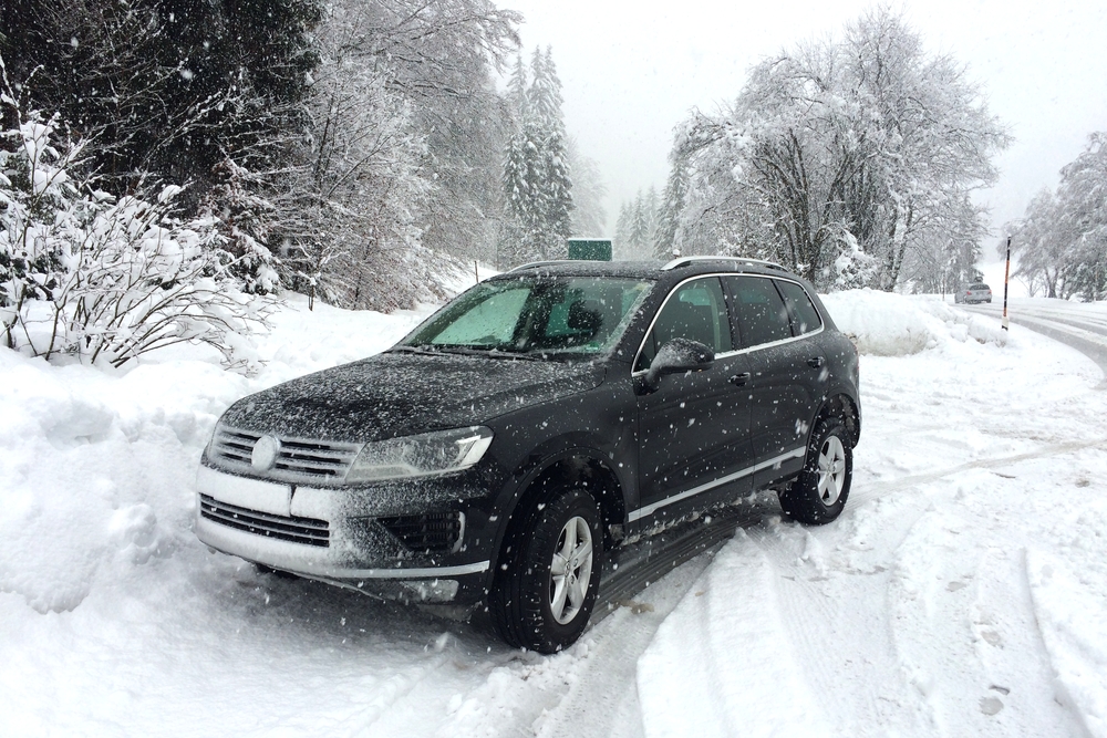 oesterreich_winter_wochenende_ski_rodeln_tirol_hainzenberg_gerloss_zell_ziller_arena_touareg_vw_offroad_mietwagen_hotel_theresa_33