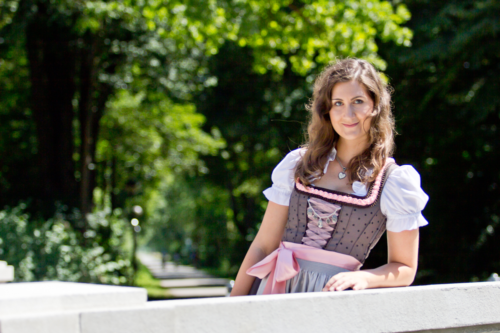 dirndl_tracht_rosa_hirsch_countryline_fashionblog_muenchen_4